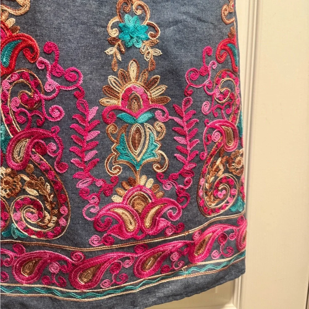 Entro Embroidered Halter Mini Dress Size Large - Picture 4 of 6